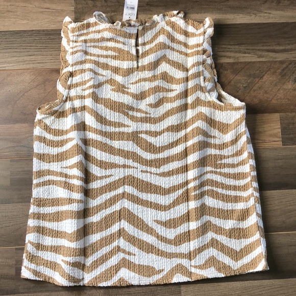 Loft Top - Picture 4 of 6